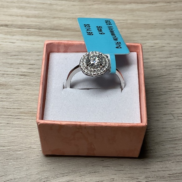 0.81 CAROT ROUND HALO CUT RING - Picture 3 of 6